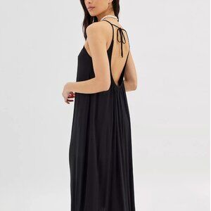 NWOT! Nevra Knit Low-Back Midi Dress